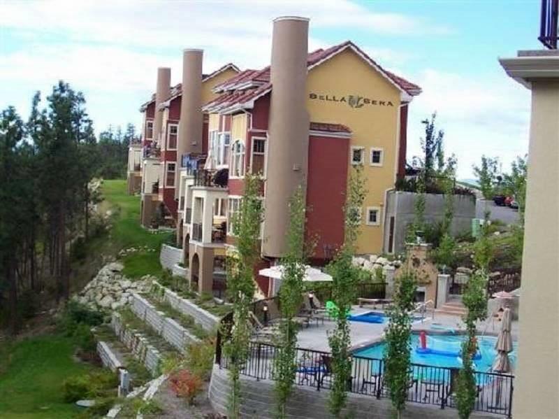 Bellasera Tuscan Villas By Associated Property Management Kelowna Ngoại thất bức ảnh